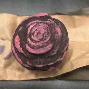 Lush Rose Bathbomb